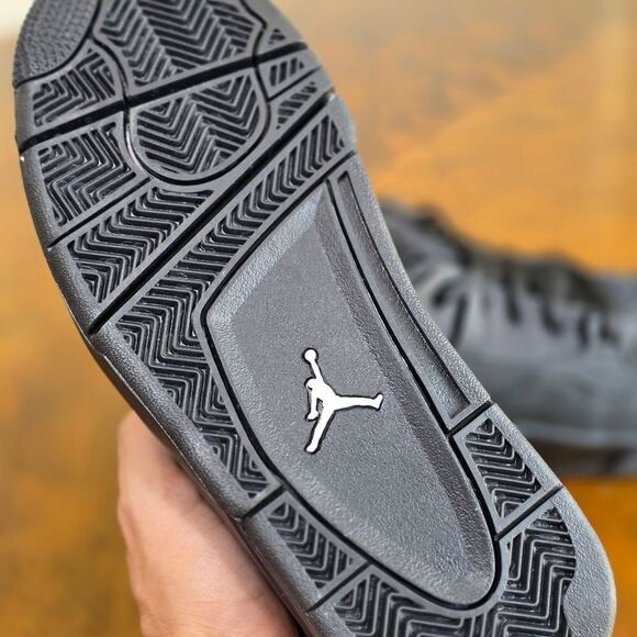 Nike Air Jordan 4 RM "Black Cat" Anthracite Men's 7 FQ7938-004 Nubuck Suede New - Picture 13 of 16